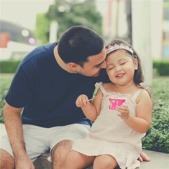 50 способов похвалить ребенка | позитивные вещи, которые нужно говорить ребенку pdf | комплимент для дочери фото