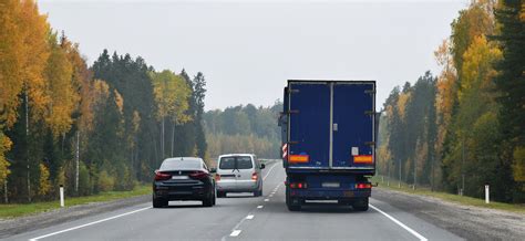 Ограничения по количеству автомобилей для безопасного обгона