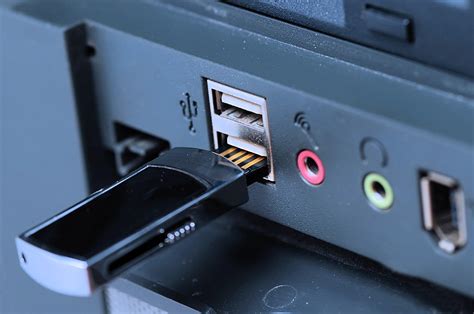 Проверьте наличие USB-порта на вашем телевизоре