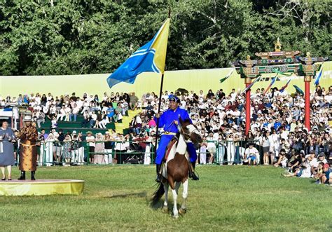 Участники и гости празднования